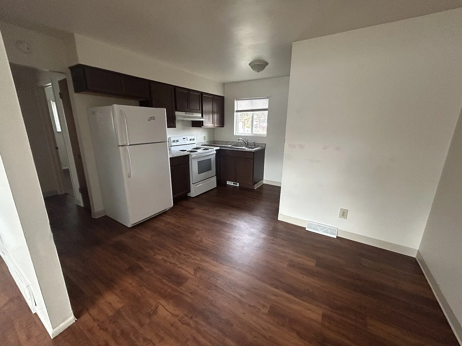 2311-2313 Alderson - 2313 — Photo 2