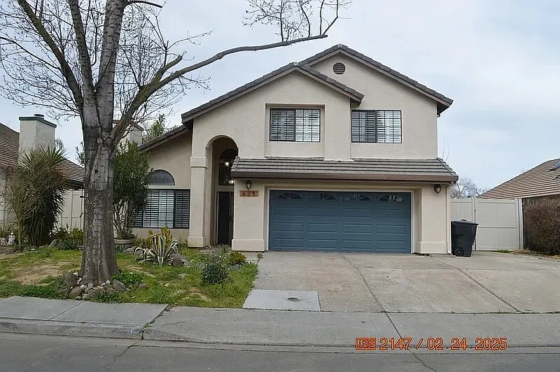 4 bed, 3.0 bath, 2175 sqft, $2,650 — Photo 2