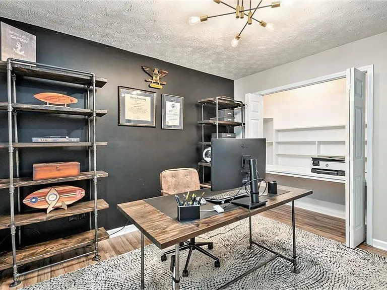 1118 Capital Club Cir NE — Photo 16