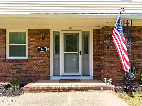 4th image of 24 Livingston Drive