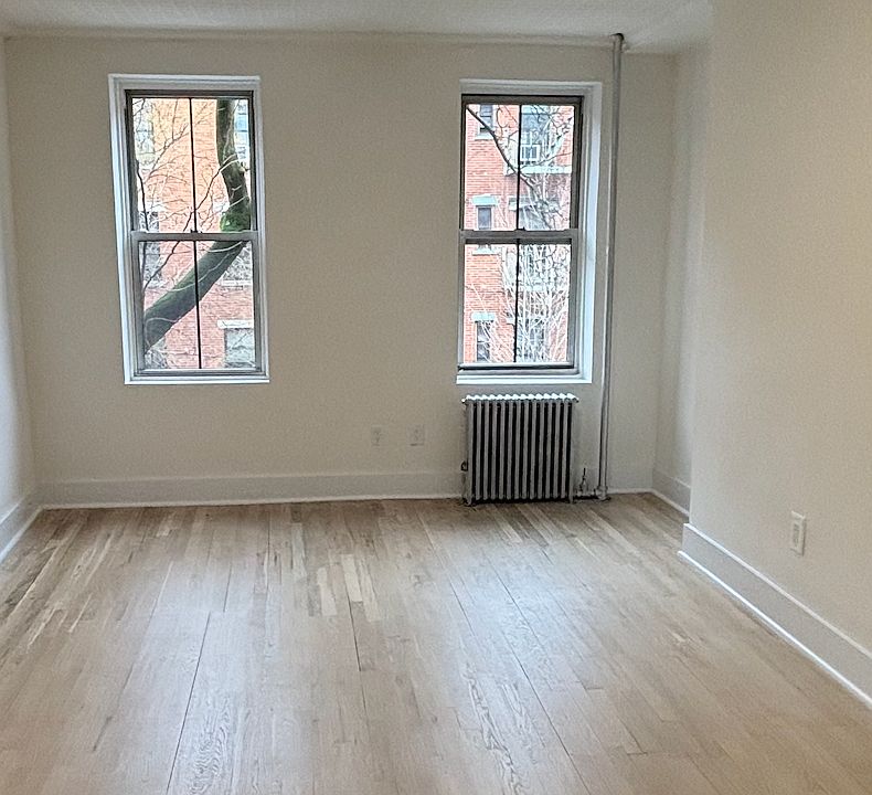 1st image of 522 E 6th St APT 3