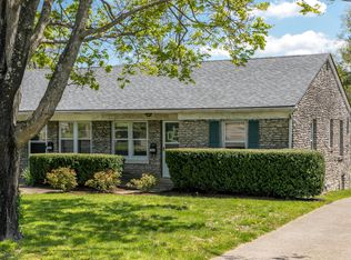 1614 Clays Mill Rd, Lexington, KY 40503