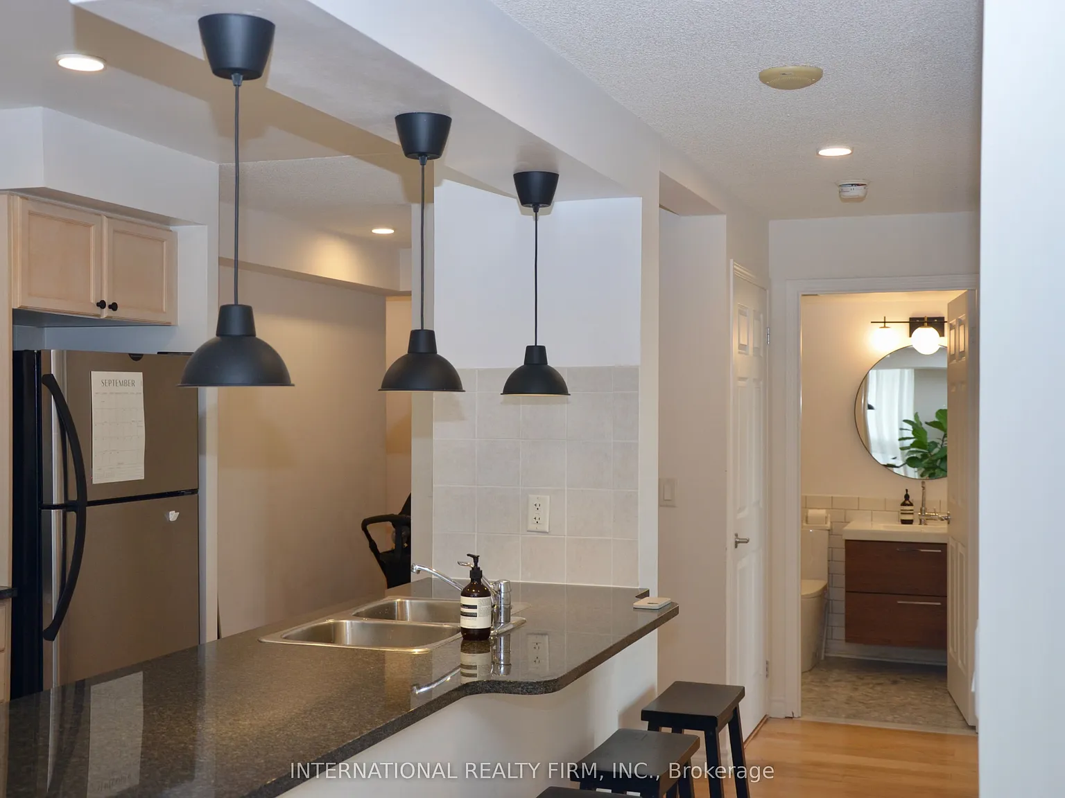 2 bed, $2,900 — Photo 2