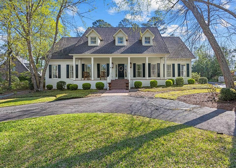 1st image of 5 Moss Trail Cir