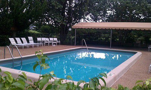 2nd image of 6001 N Falls Circle Dr APT 204