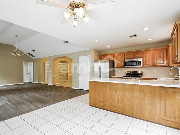 4th image of 11415 S Mulberry Cir W