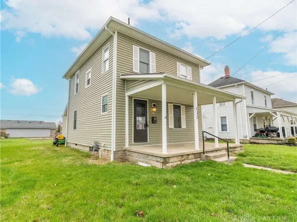 132 Liberty St, Bradford, OH 45308