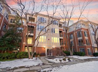 1860 Stratford Park Pl APT 102, Reston, VA 20190