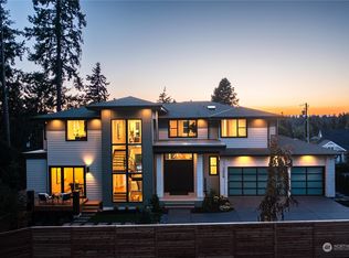 1026 89th Ave NE, Bellevue, WA 98004