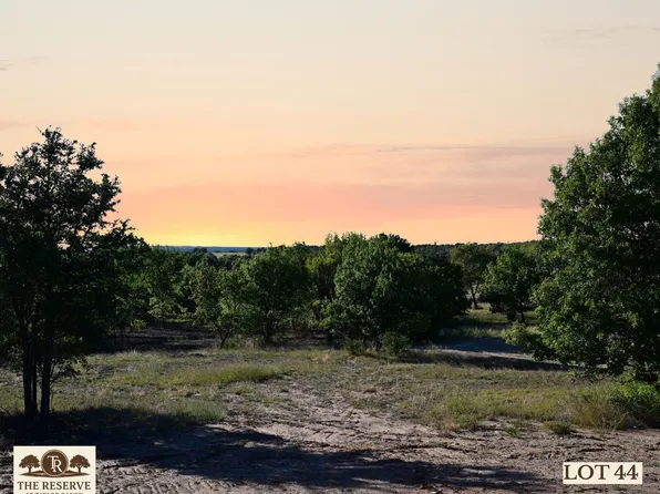 44 Colt Rd, Springtown, TX 76082