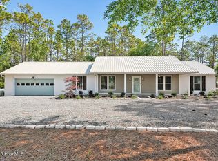 1324 S Shore Dr, Southport, NC 28461