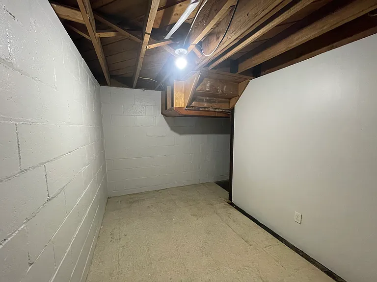 24621 Cherry St — Photo 20
