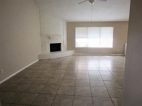 4th image of 19830 Brandy Creek Ln