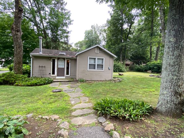 3 Lilac Rd