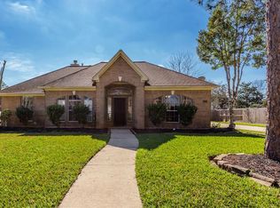 1606 Falcon Ridge Blvd, Friendswood, TX 77546