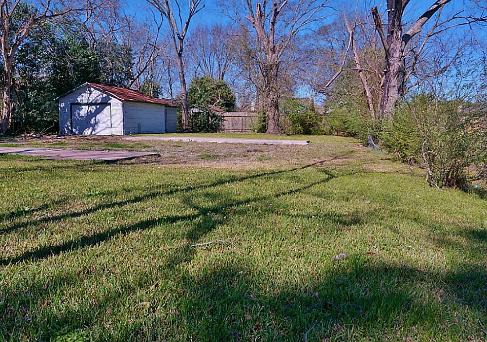 1st image of 1218 2nd St