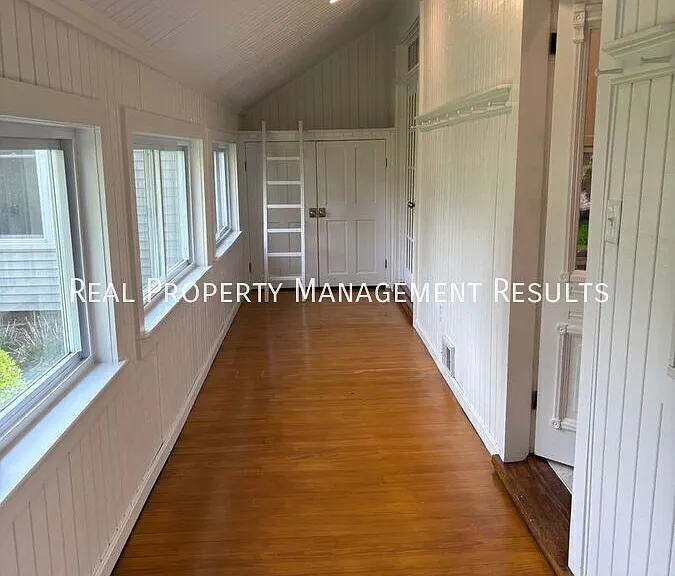 402 W Jennings St — Photo 20
