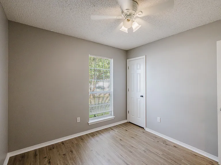 Bedroom #1
