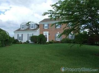 2127 Hayfield Ct, Fogelsville, PA 18051
