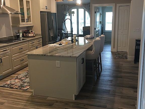 3rd image of 5749 Goldenwood Dr