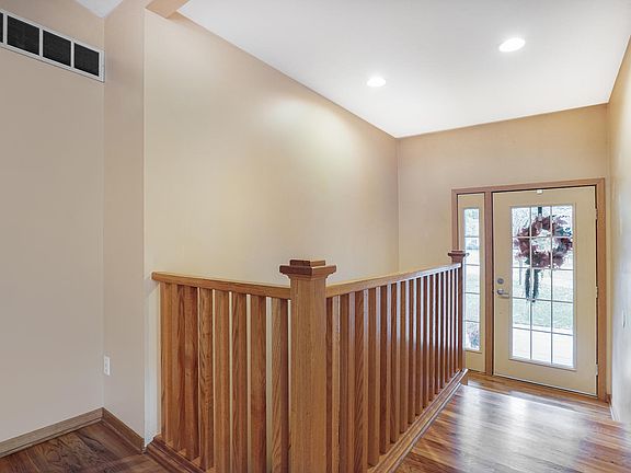 4th image of 3443 Shady Pl NE