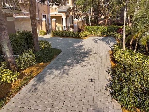 2nd image of 2602 Center Court Dr #2-27