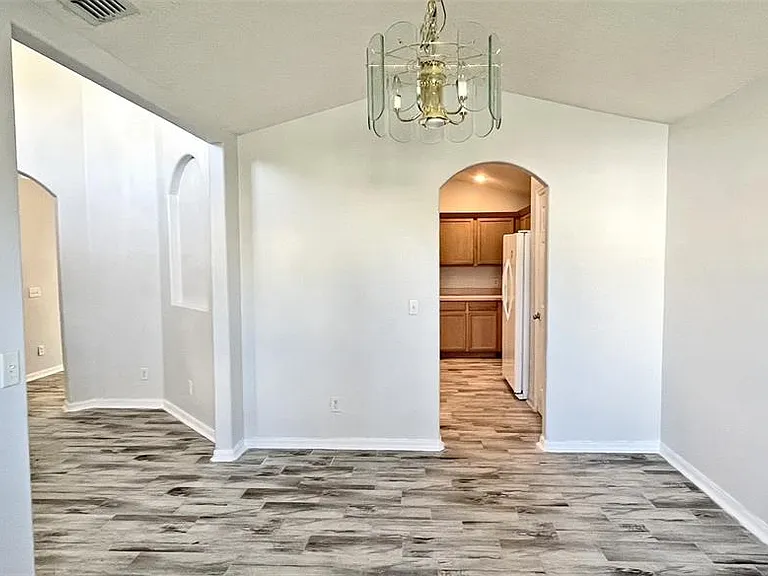 337 Silver Palms Cir — Photo 9