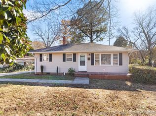 302 Brookwood Ave, Fayetteville, NC 28301