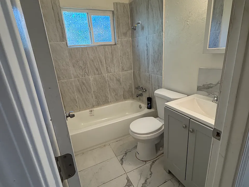 639 Bedlow Dr #639