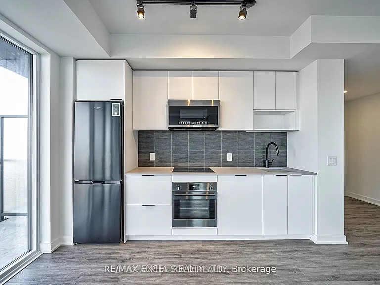 5 Defries St #3402 — Photo 12