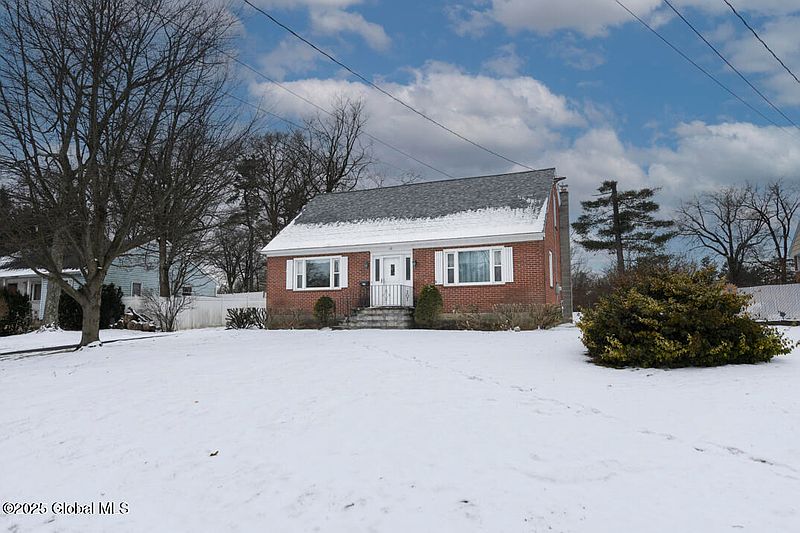 2nd image of 10 Marville Drive