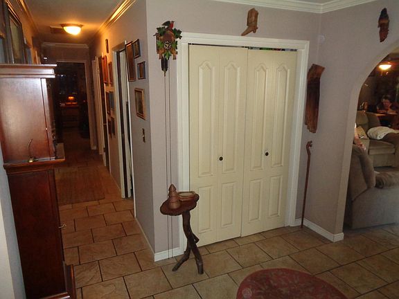 5th image of 750 Coralwood Rd