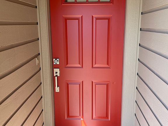 2nd image of 909 Tyler Ave NW