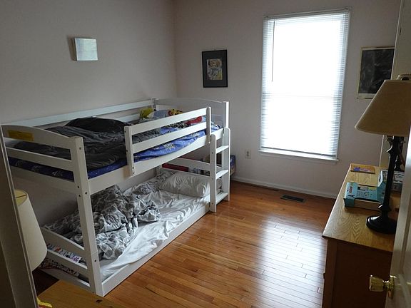 5th image of 4819 Cloister Dr