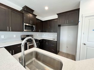 2821 S Magnolia Dr, Cornelius, OR