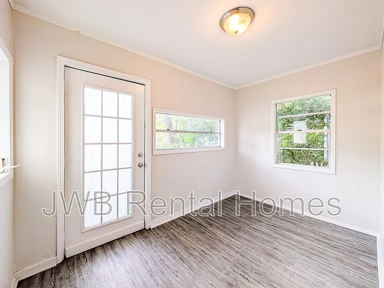 4623 Hercules Ave — Photo 4