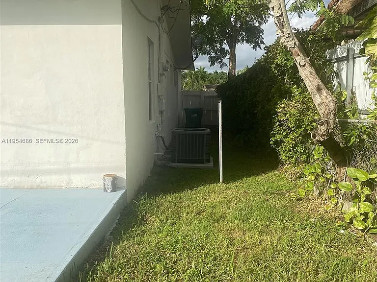 11350 SW 3rd St #A — Photo 18