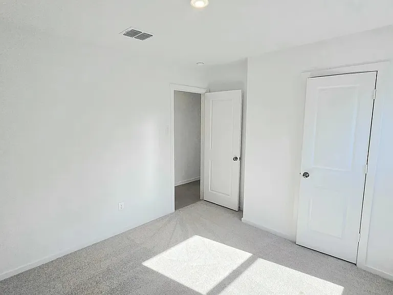 3149 Campeiro Ave — Photo 9