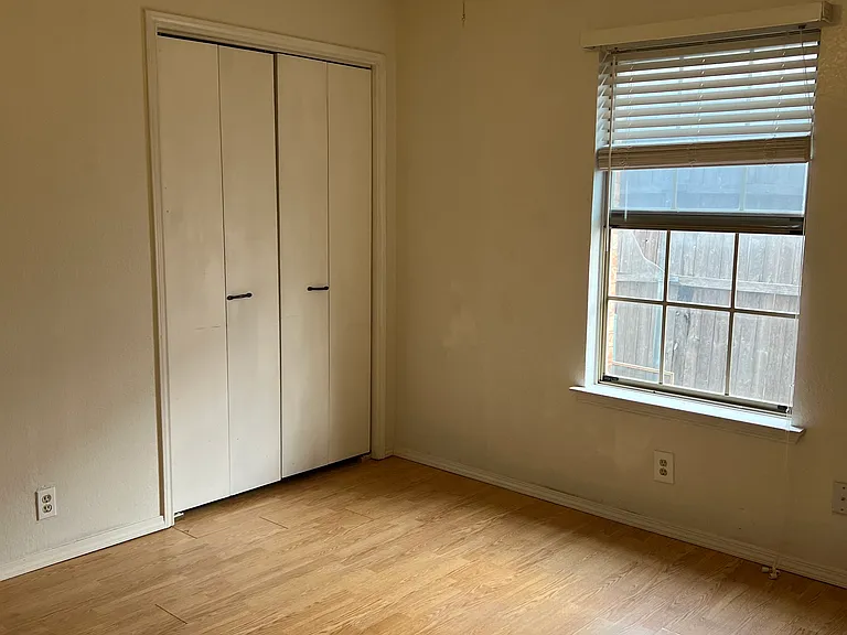 812 Cornfield Dr — Photo 20