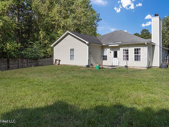 4th image of 12128 Five Oaks Dr