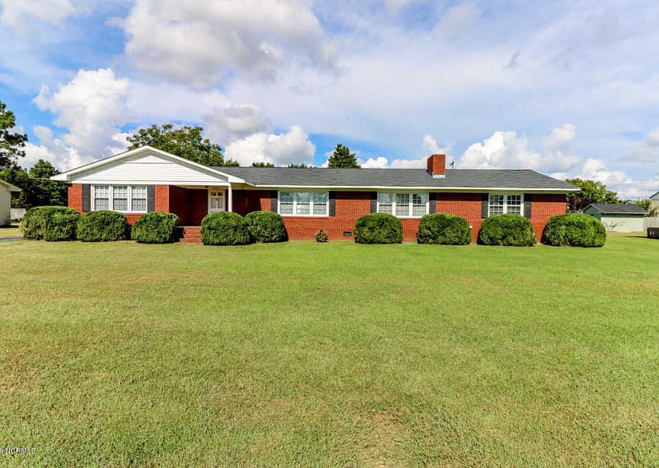 1st image of 1002 Birchwood Dr