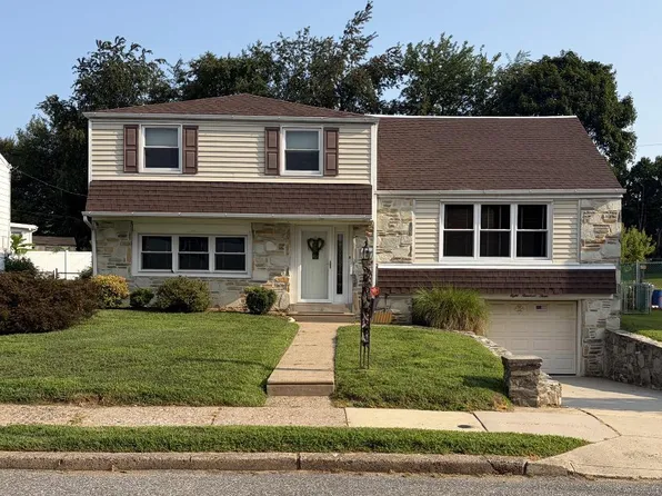 803 Rennard Cir, Philadelphia, PA 19116