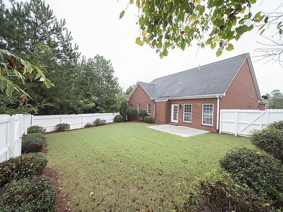 4th image of 123 Garden Lake Dr