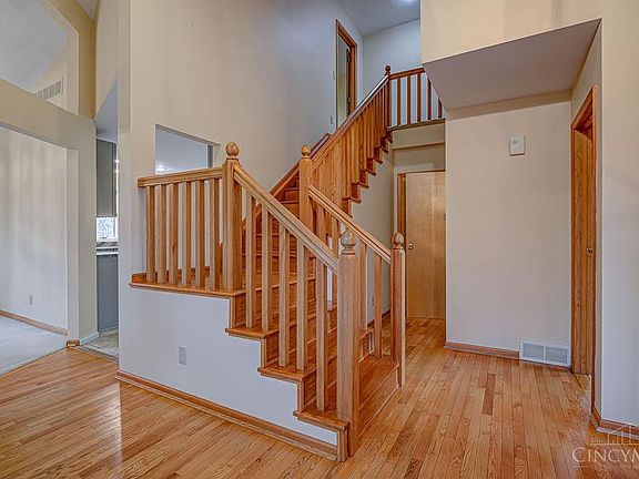 4th image of 485 White Oak Dr