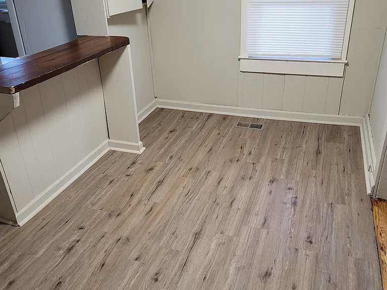 55 Burnette St — Photo 3