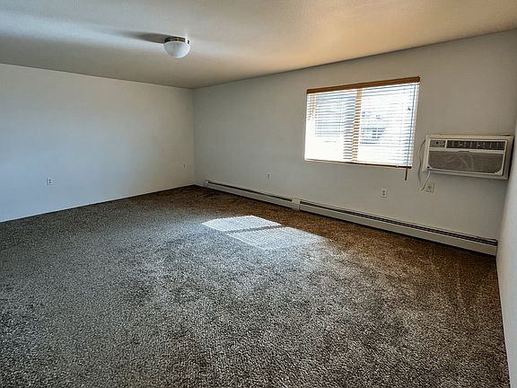 5th image of 1321 1st Ave SW #4