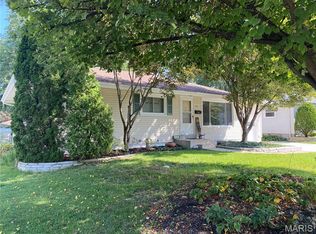 110 Eldorado Dr, Florissant, MO 63031