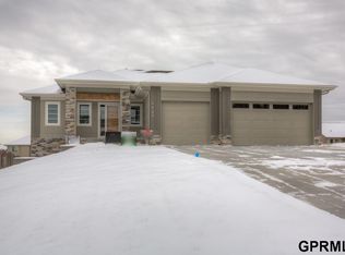 8527 Kilpatrick Pkwy, Bennington, NE 68007
