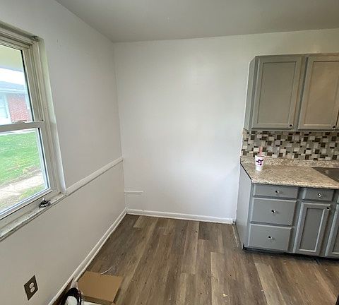 2nd image of 308 Kenbrook Dr #A