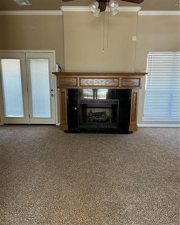 1st image of 805 Ashwood Ln